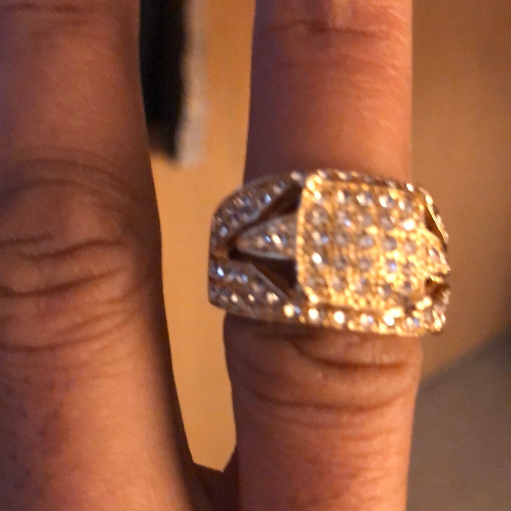 Men’s wedding engagement ring